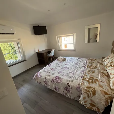 La Maison Sophel Bed & Breakfast Pieris